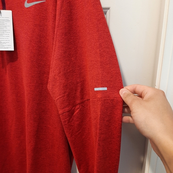 BNWT Mens Nike Running Quarter Zip (mens XL) - Picture 7 of 8